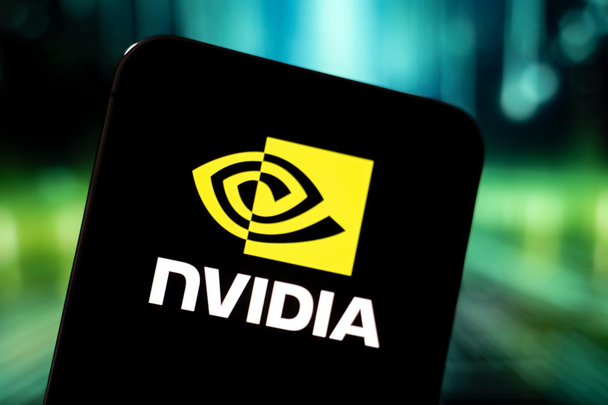Saham Nvidia Anjlok 16%: Kapitalisasi Pasar Terhapus 800 Miliar Dolar AS