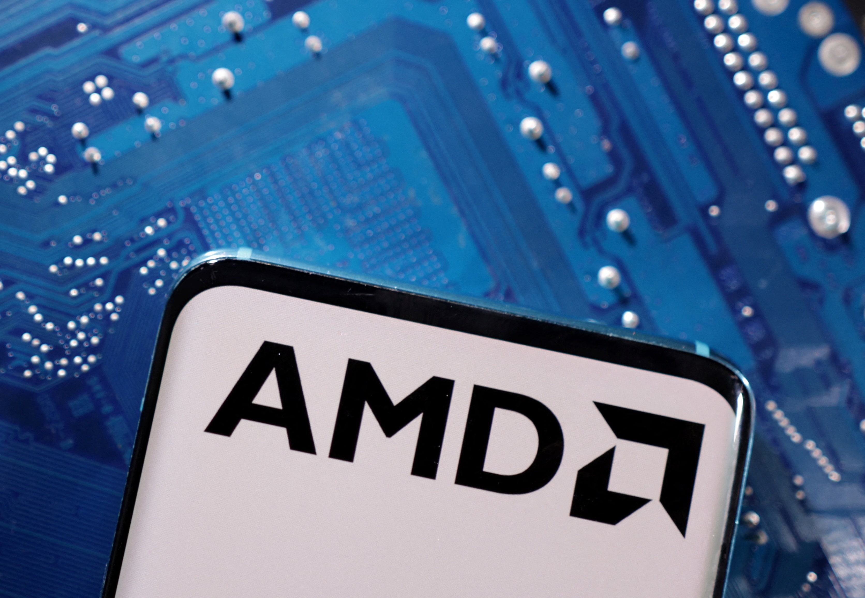 AMD Prediksi Pasar Chip Data Center AI Tembus $1 Triliun di 2030: Lisa Su Targetkan Puluhan Miliar Revenue