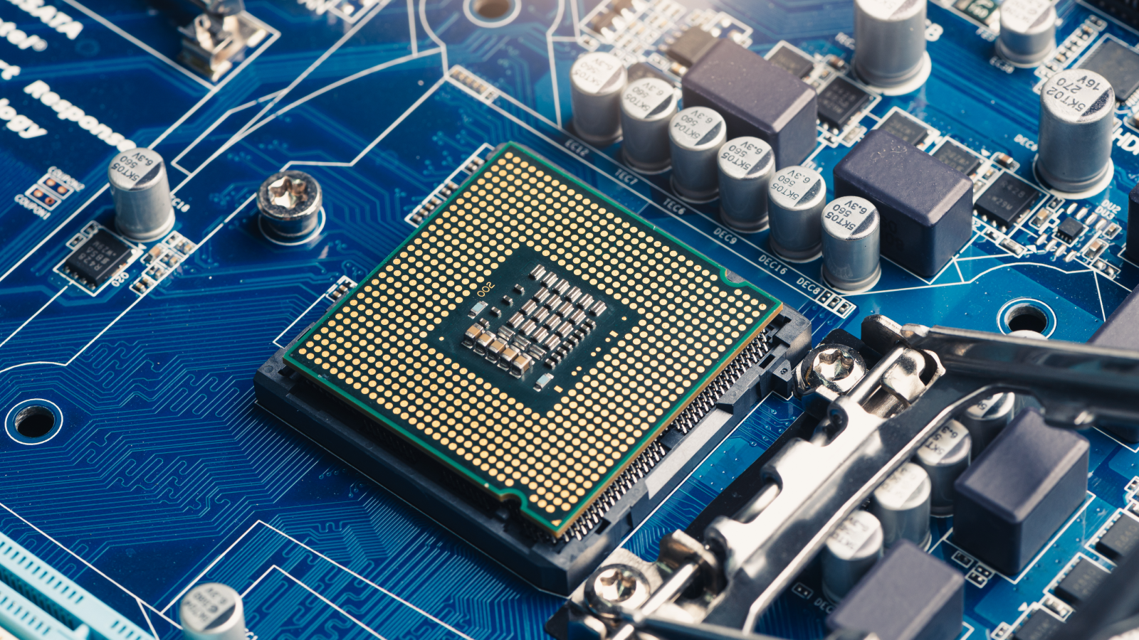 China Kembangkan Chip Analog 1000x Lebih Cepat