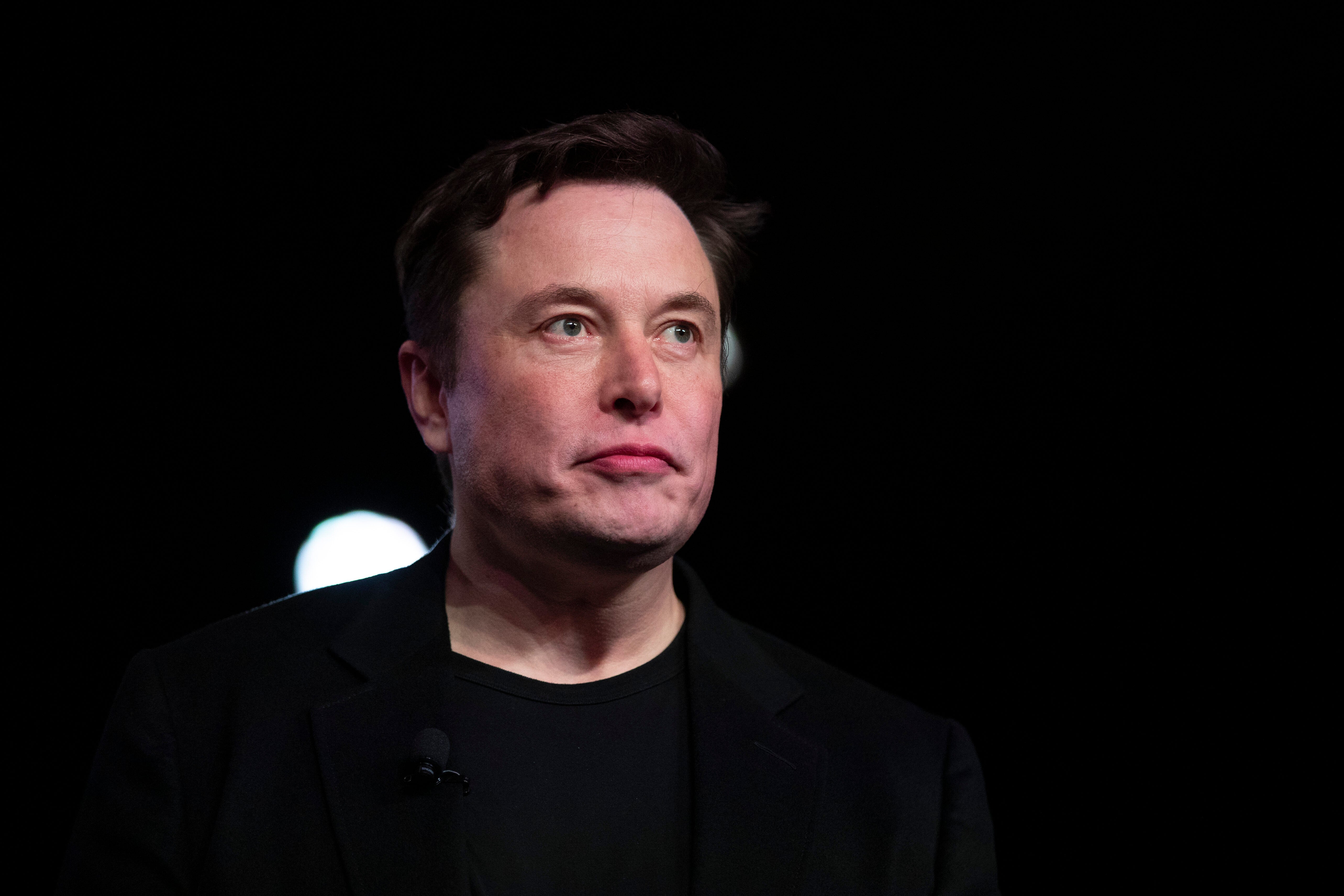 CFO xAI Mundur, Alarm di Musk?