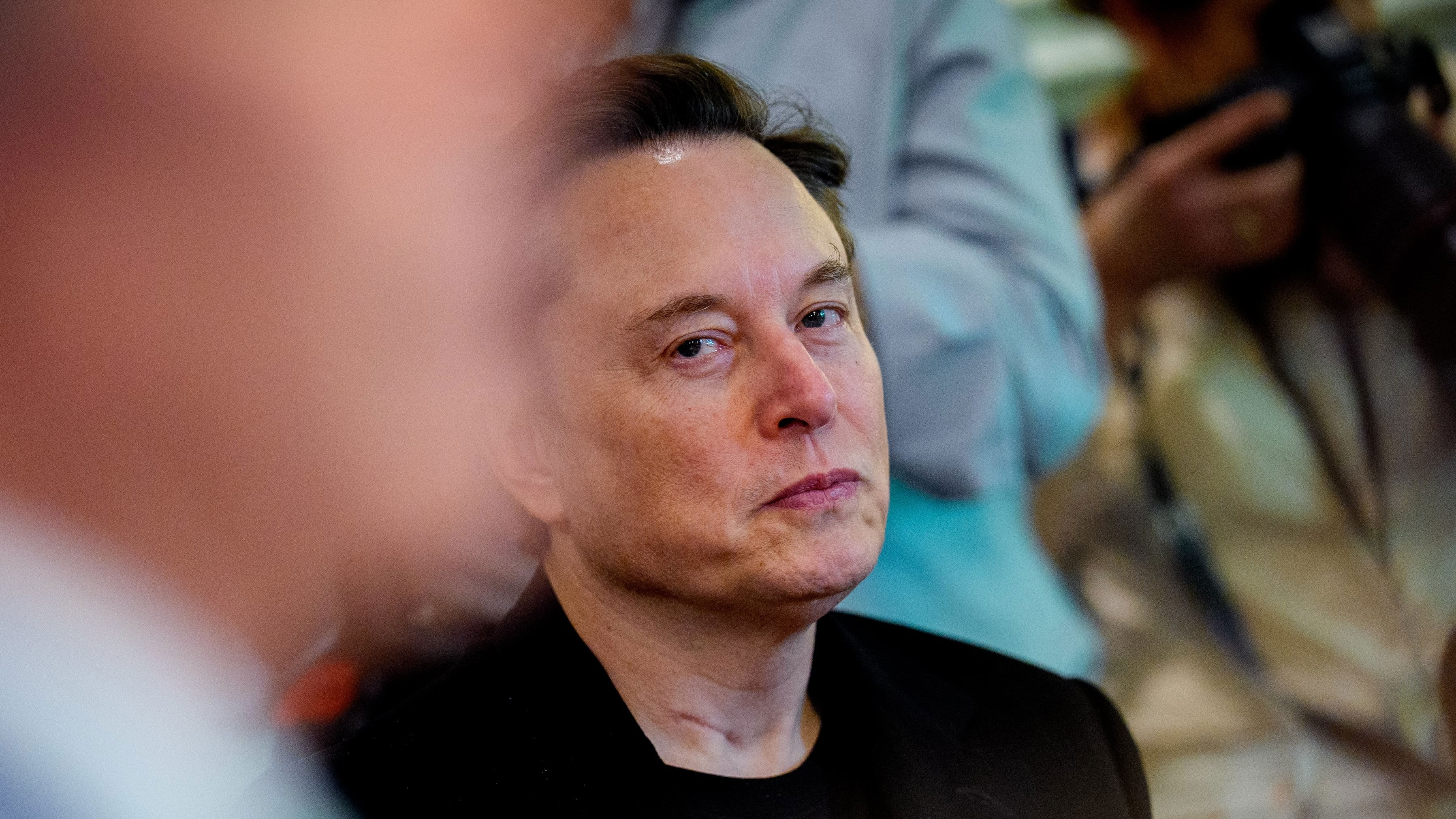 Elon Musk Siap Kolaborasi Grok dan Apple untuk Siri