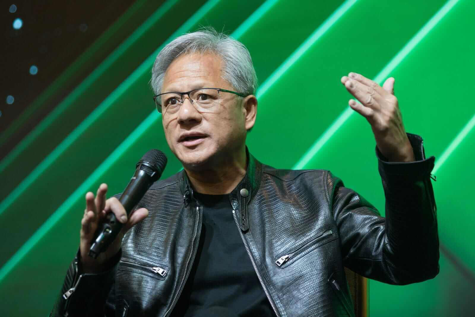 Jensen Huang Peringatkan AS: China Bisa Menang Perang AI Lewat Open Source